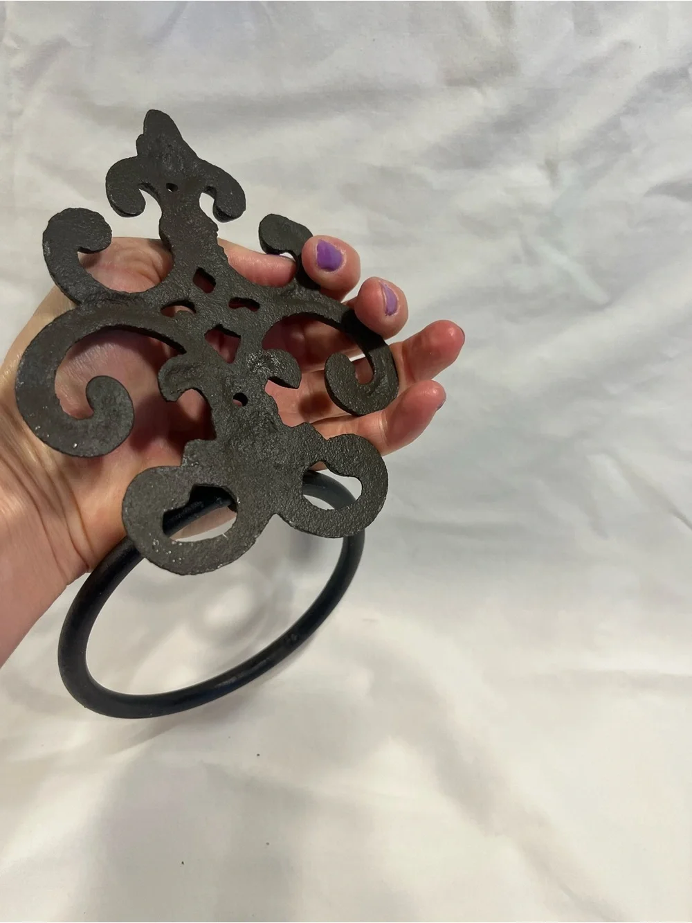 Black Decorative Iron Wall Ring Towel Holder